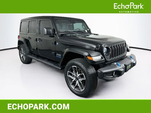 Used 2024 Jeep Wrangler Unlimited w/ Technology Group AWD/4WD image 1