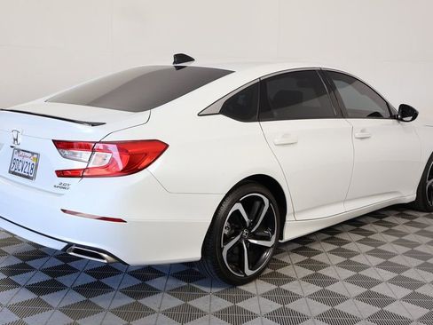 Used 2022 Honda Accord Sport image 4