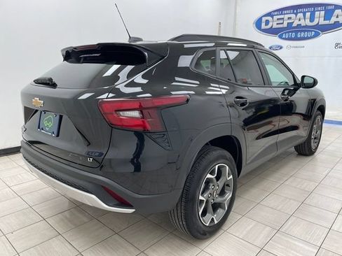 Certified 2024 Chevrolet Trax LT w/ Driver Confidence Package FWD image 19