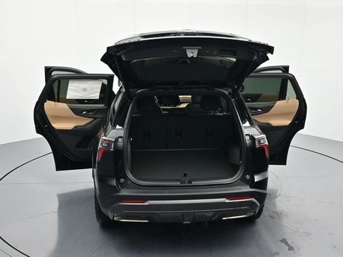 New 2026 Chevrolet Equinox ACTIV w/ Convenience Package III FWD image 45