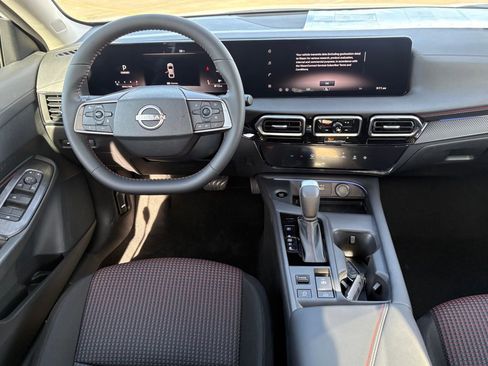 New 2026 Nissan Sentra SR image 12