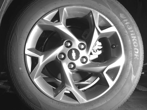 Used 2025 Chevrolet Trax LT FWD image 14