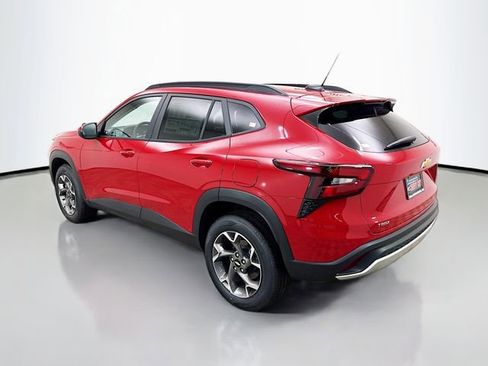 New 2026 Chevrolet Trax LT w/ Driver Confidence Package image 6