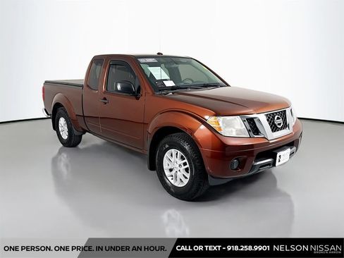 Certified 2018 Nissan Frontier SV RWD image 3