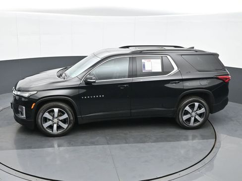 Used 2023 Chevrolet Traverse LT w/ LT Premium Package image 18