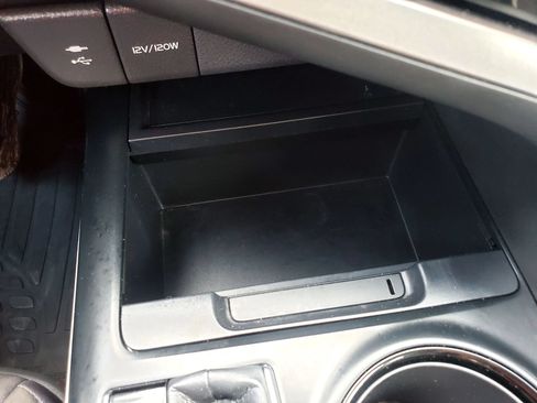 Used 2019 Toyota Camry LE FWD image 51