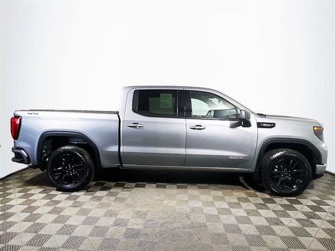 Used 2025 GMC Sierra 1500 Elevation image 9
