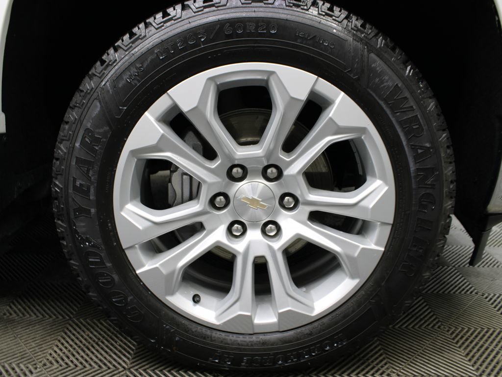 Used 2023 Chevrolet Silverado 1500 LTZ AWD/4WD image 13