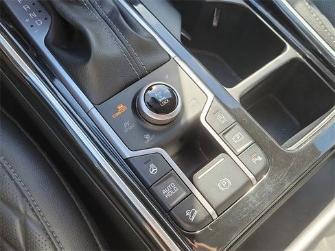 Used 2023 Kia Sorento SX Prestige image 40
