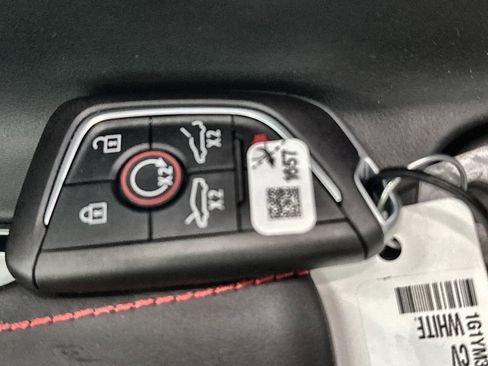 New 2025 Chevrolet Corvette E-Ray w/ Stealth Interior Trim Package image 27