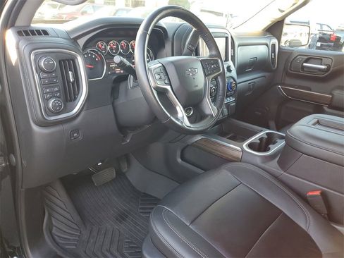 Used 2021 Chevrolet Silverado 1500 LT Trail Boss w/ Convenience Package II image 17