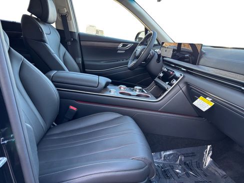 Used 2025 Genesis GV80 2.5T Select image 15