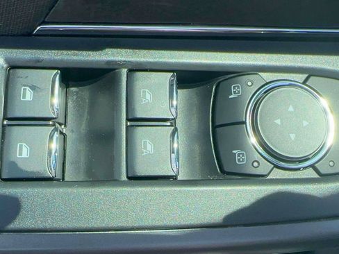 Used 2025 Ford F150 XLT w/ Equipment Group 301A Standard AWD/4WD image 13