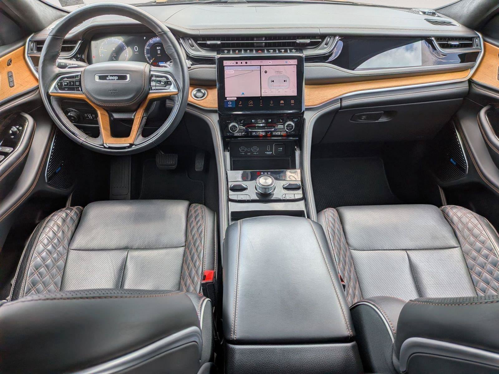 Used 2023 Jeep Grand Cherokee L Summit AWD/4WD image 18