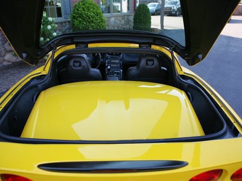 Used 2012 Chevrolet Corvette Coupe RWD image 8