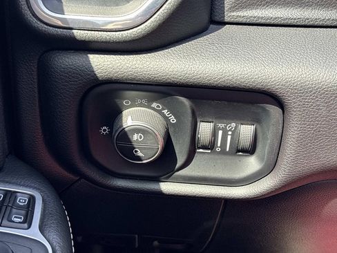 Used 2023 RAM 2500 Laramie AWD/4WD image 24