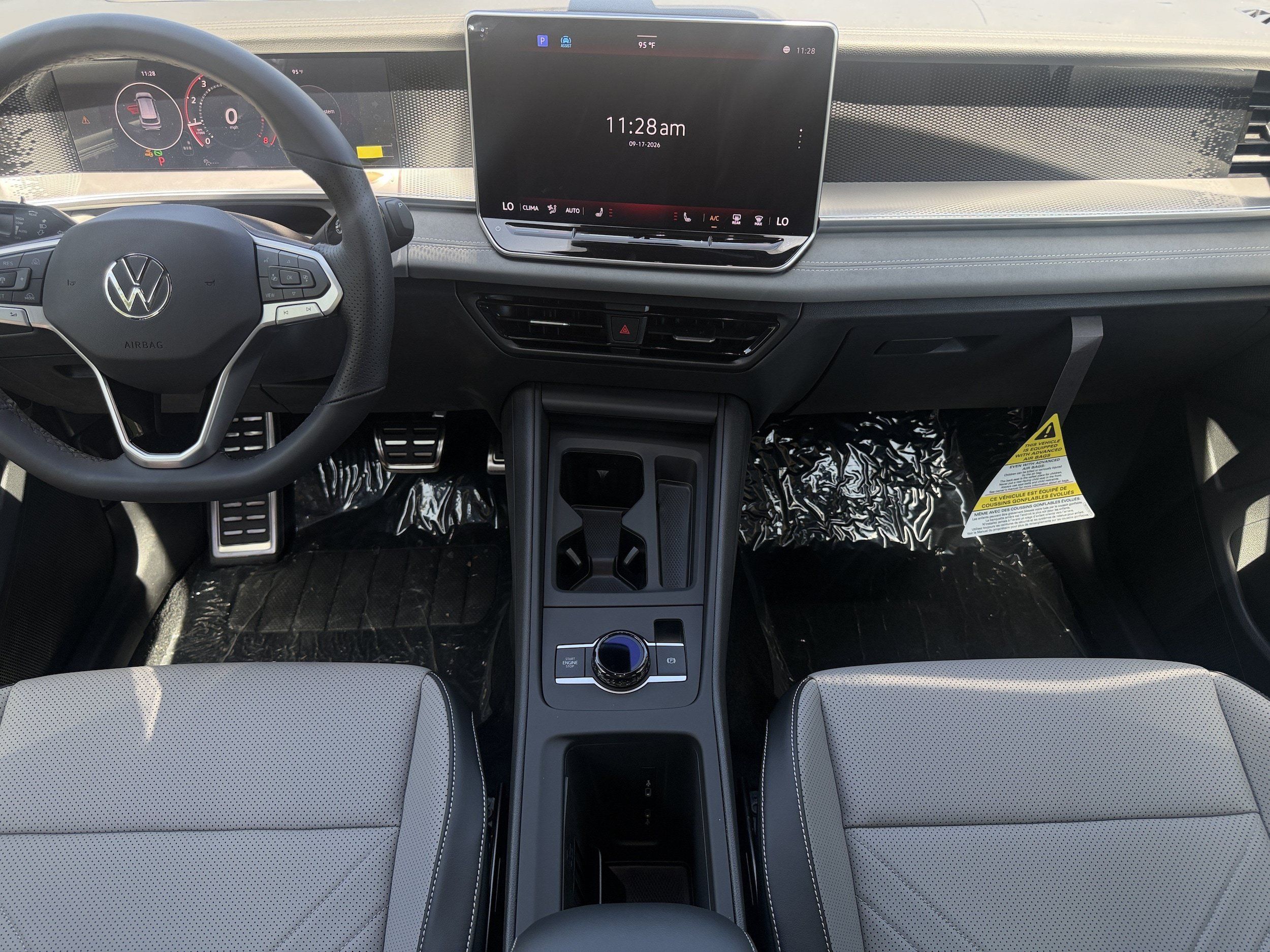 New 2026 Volkswagen Tiguan SE R-Line FWD image 16
