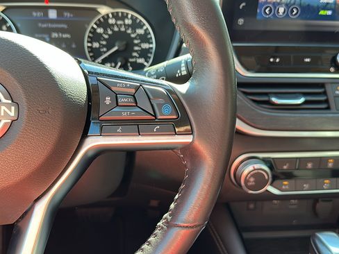 Certified 2023 Nissan Altima 2.5 SV w/ SV Premium Package image 16