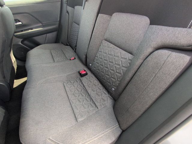 Used 2025 Nissan Kicks SV FWD image 15
