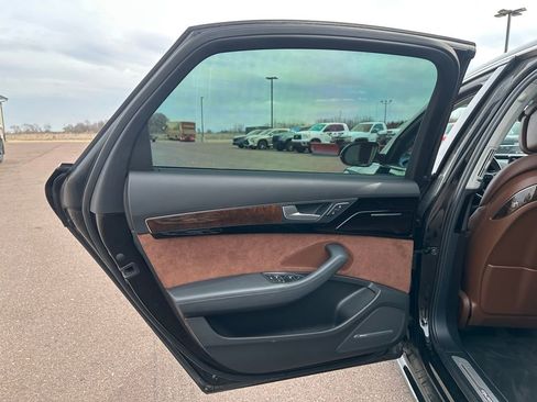 Used 2018 Audi A8 L 3.0T w/ Executive Package image 21