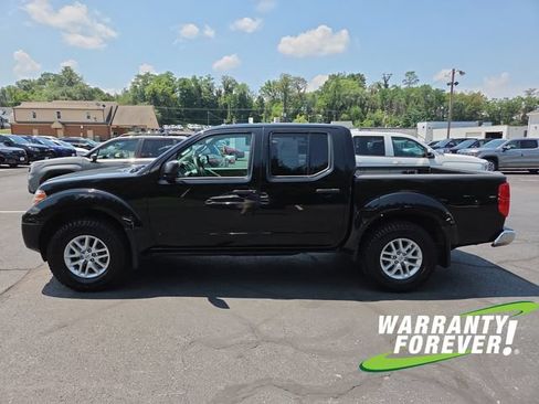 Used 2017 Nissan Frontier SV w/ SV Value Truck Package AWD/4WD image 4