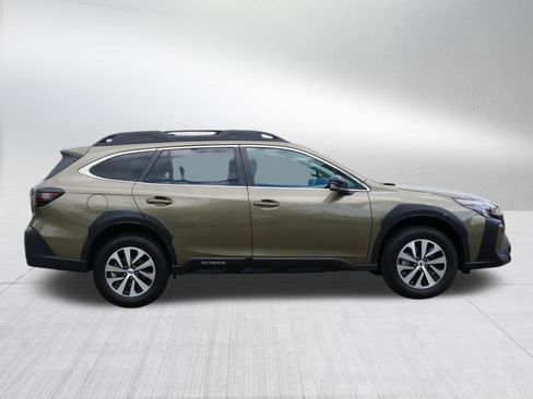Certified 2024 Subaru Outback Premium AWD/4WD image 8