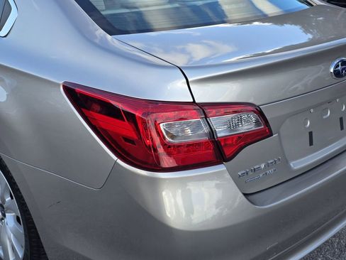 Used 2017 Subaru Legacy 2.5i Premium AWD/4WD image 7