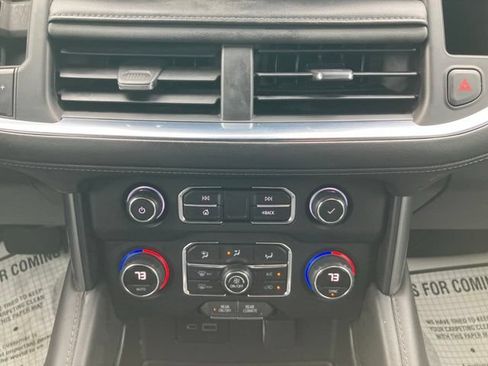 Used 2023 Chevrolet Suburban LS RWD image 23