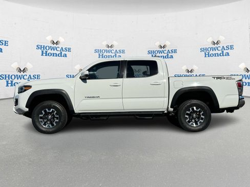 Used 2020 Toyota Tacoma TRD Off-Road image 4
