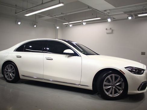 Used 2022 Mercedes-Benz S 500 4MATIC image 9