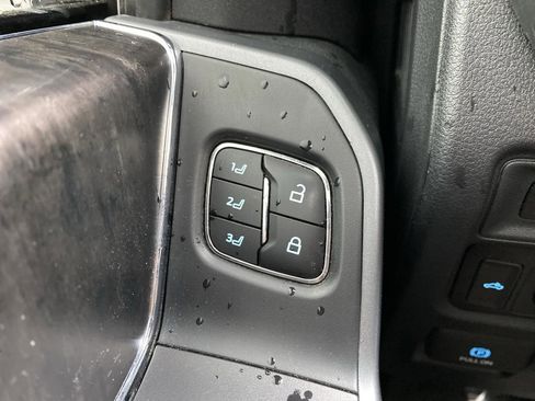 Used 2021 Ford F150 Lariat w/ Equipment Group 502A High image 12