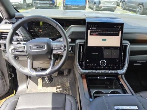 Used 2025 GMC Yukon XL Denali w/ LPO, Floor Liner Package AWD/4WD image 2