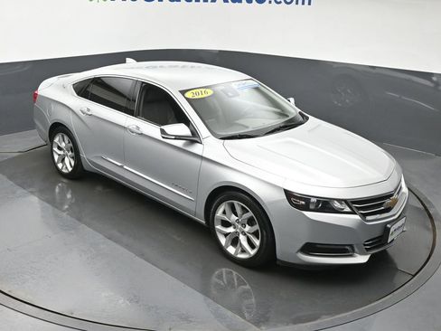 Used 2016 Chevrolet Impala LTZ FWD image 3