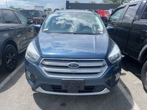 Used 2018 Ford Escape SE w/ Ford Safe & Smart Package AWD/4WD image 1