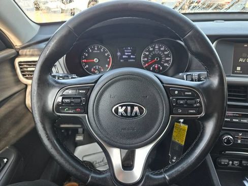 Used 2018 Kia Optima S FWD image 20