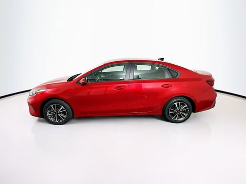 Used 2024 Kia Forte LXS image 4