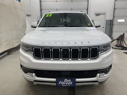 Used 2022 Jeep Wagoneer Series III w/ Premium Group I image 2