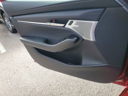 New 2026 MAZDA MAZDA3 2.5 S Hatchback w/ Premium Pkg image 19