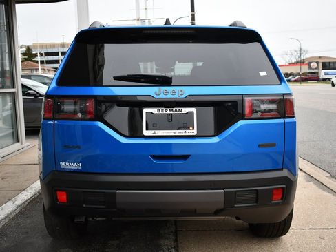 New 2026 Jeep Cherokee Overland w/ Trailer Tow Group AWD/4WD image 5