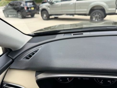 Used 2022 Subaru Outback Limited AWD/4WD image 44