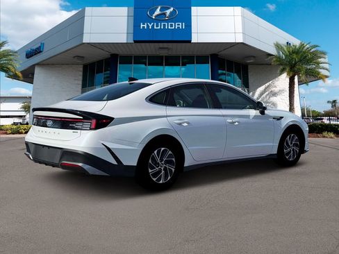 New 2026 Hyundai Sonata Blue FWD image 9