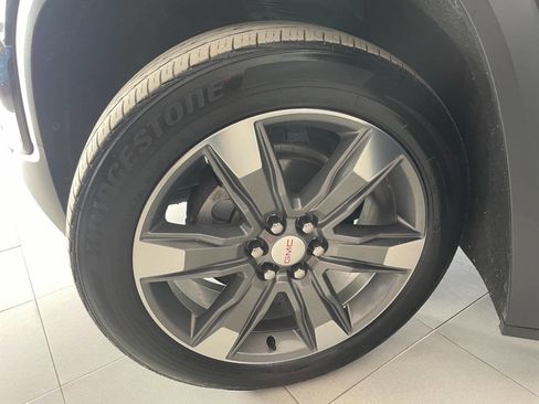 Used 2018 GMC Acadia SLT image 12