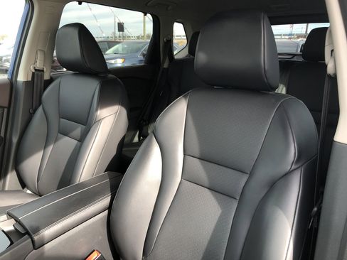 Used 2023 Nissan Rogue SV w/ SV Premium B Package image 14