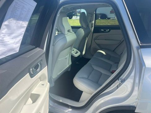 Used 2024 Volvo XC60 B5 Core w/ Climate Package AWD/4WD image 7