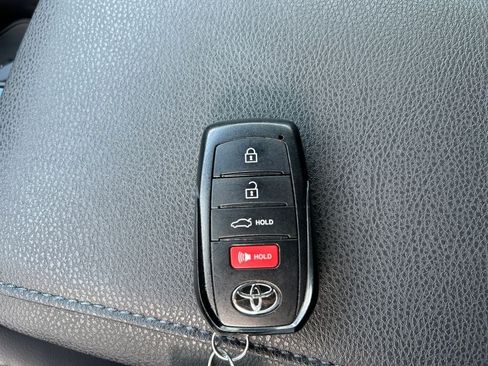 Used 2026 Toyota Camry XSE FWD image 31