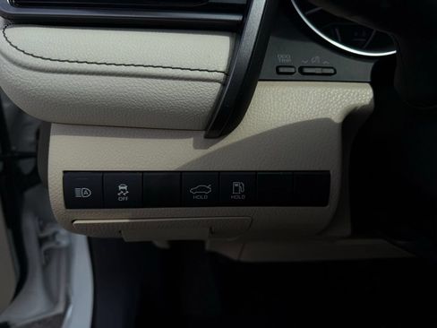 Used 2023 Toyota Camry LE FWD image 12