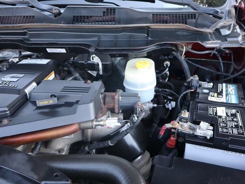 Used 2018 RAM 2500 Tradesman w/ Chrome Appearance Group AWD/4WD image 39