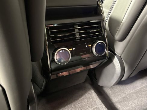 Used 2025 Land Rover Range Rover Sport Dynamic SE AWD/4WD image 15