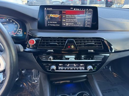 Used 2020 BMW M5 w/ Executive Package image 22