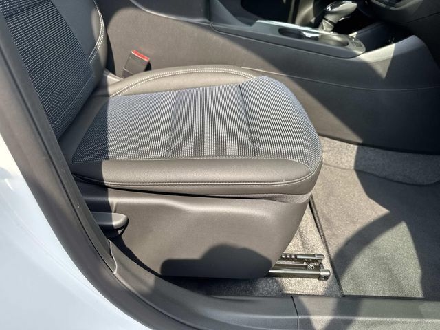 Used 2026 Buick Envista Preferred FWD image 16
